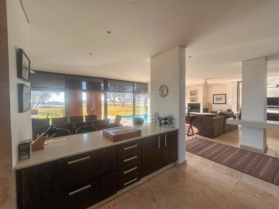 5 Bedroom Property for Sale in Waterford Golf and River Estate Free State